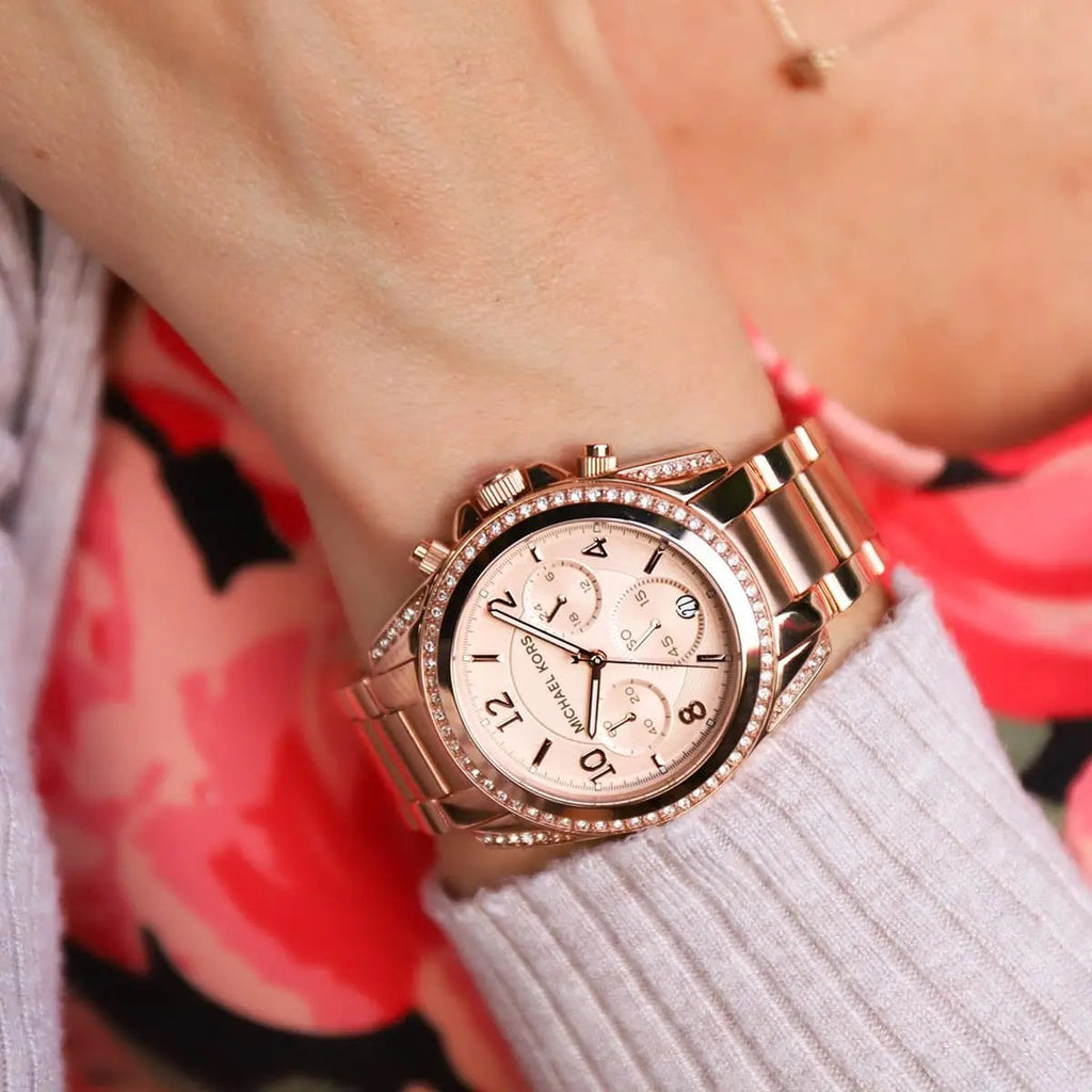 Michael Kors Women’s Watch Stainless Steel Rose Gold Strap With Rose Gold Dial And Crystals MK5263